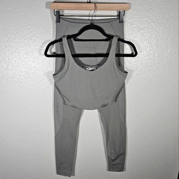 Glyder Pants - Glyder Tone Up Bra/Legging Set Size S